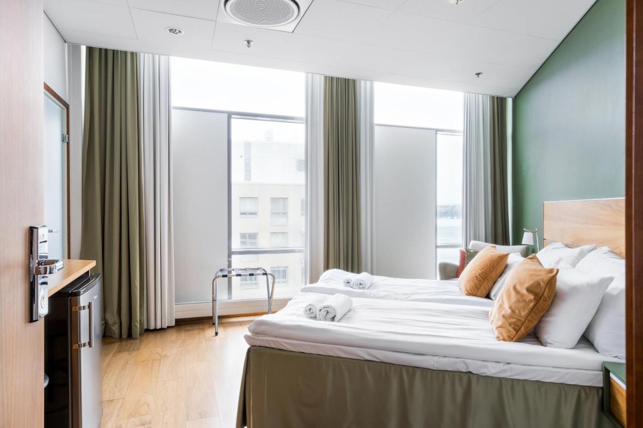 Hiisi Hotel Helsinki Jaetkaesaari Bagian luar foto